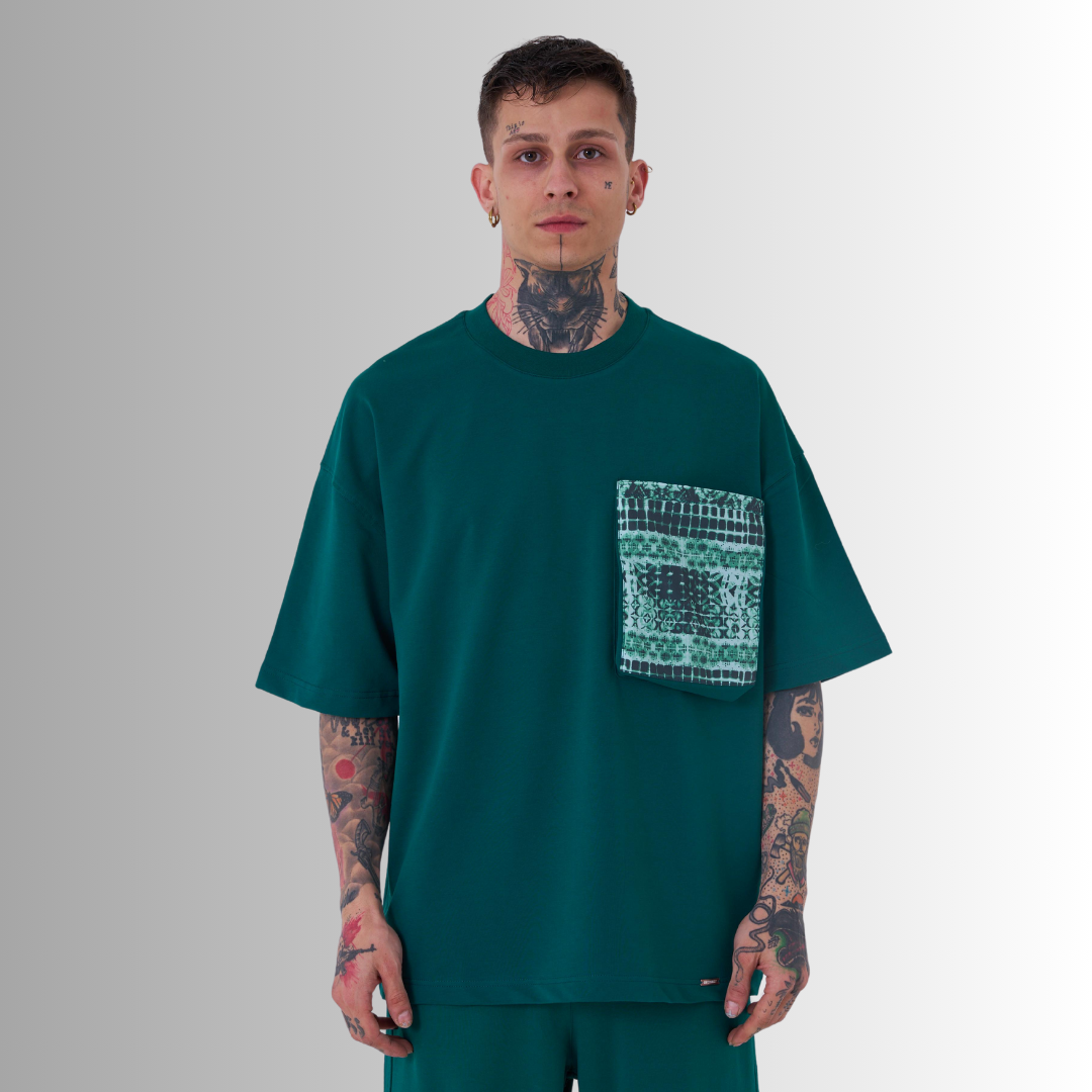 TRICOU PREMIUM OVERSIZE VERDE CU BUZUNAR 