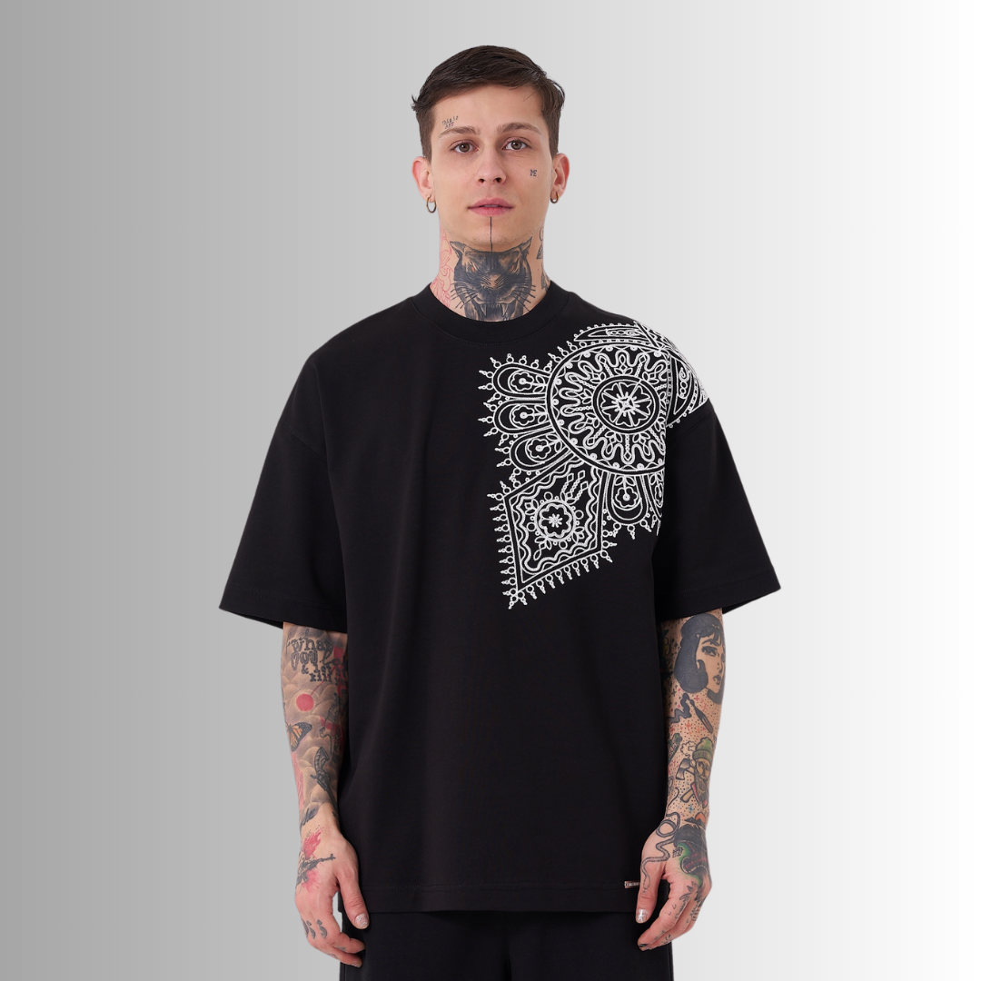 ETHNICAL EMBROIDERED BLACK TEE