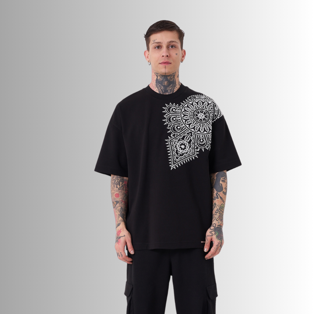 ETHNICAL EMBROIDERED BLACK TEE