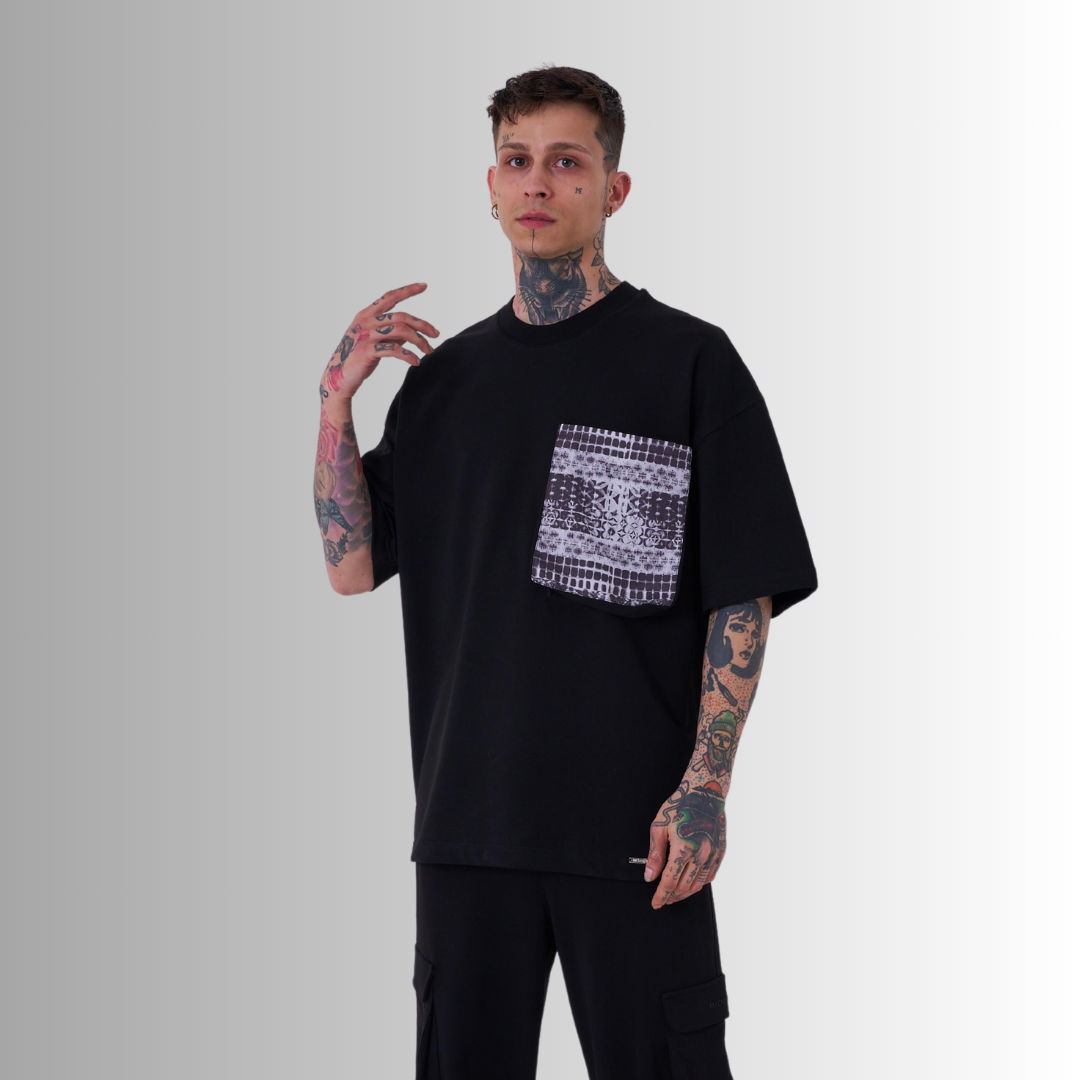 DIGITAL PRINTED POCKET BLACK TEE