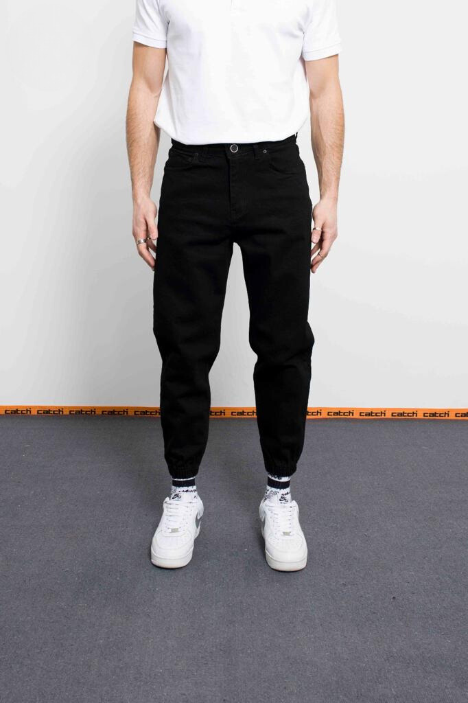 Relaxed Fit Dark Black Washed Jogger Jeans